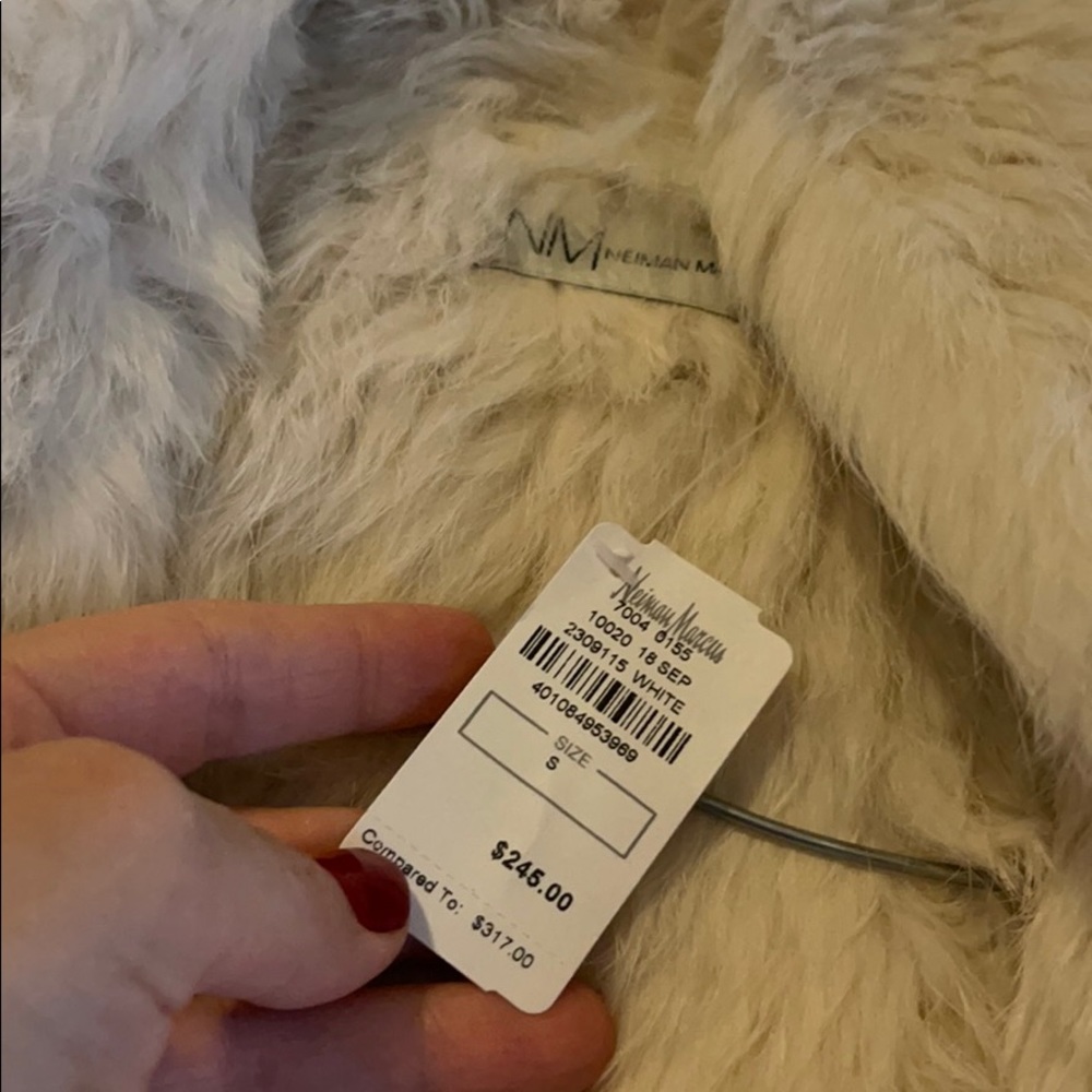 Vest - Picture 2 of 3